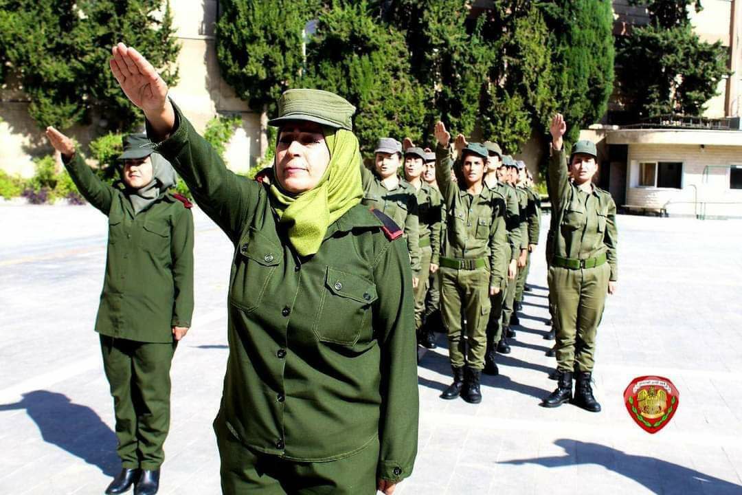 تصاویر عجیب از آموزش پلیس های زن سوریه